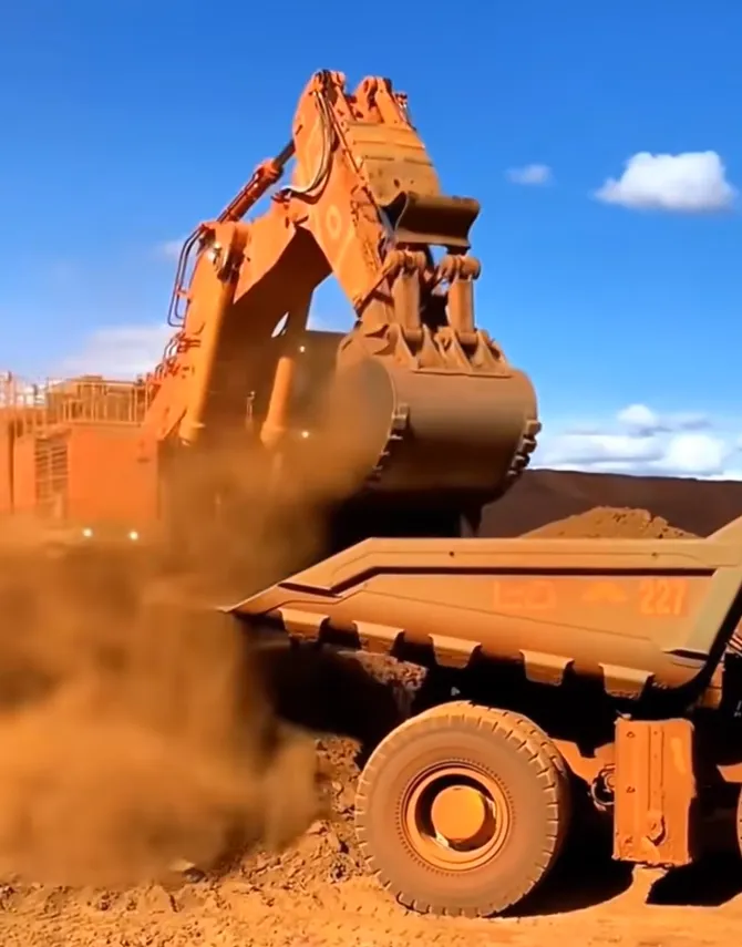 Rugged Vehicle Tablets for Construction Machinery: A PDS T8 Excavator Application